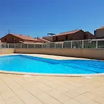 3 Pieces Avec Piscine, Terrasse Et Parking Prive - 4 Personnes, Animaux Acceptes - Fr-1-409-20 *