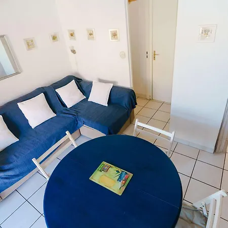 3 Pieces Avec Piscine, Terrasse Et Parking Prive - 4 Personnes, Animaux Acceptes - Fr-1-409-20 *