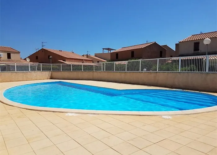 3 Pièces Avec Piscine, Terrasse Et Parking Privé - 4 Personnes, Animaux Acceptés - Fr-1-409-20 *
