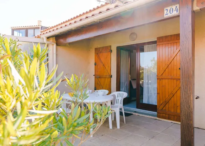 3 Pièces Avec Piscine, Terrasse Et Parking Privé - 4 Personnes, Animaux Acceptés - Fr-1-409-20 *